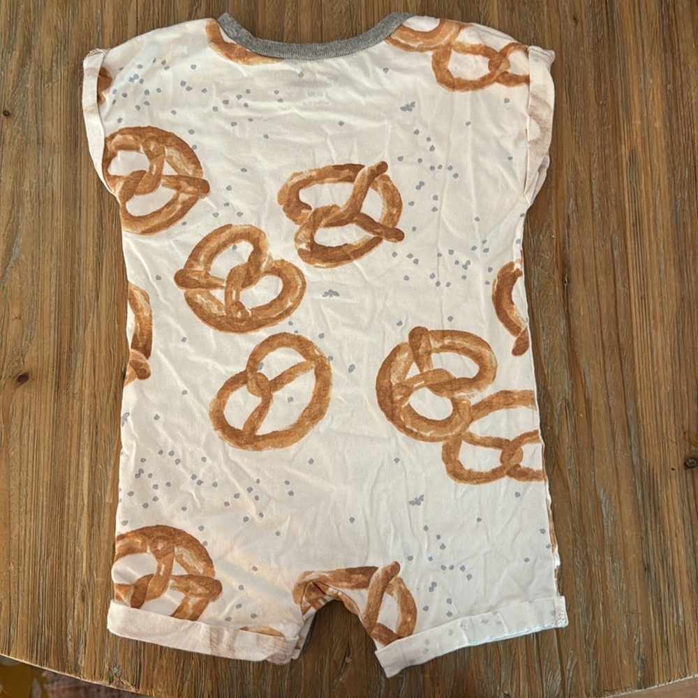 Burt’s Bees Baby Pretzel Romper Unisex - Picture 4 of 4